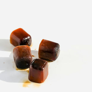 Toffee, cardamomo y gamuza